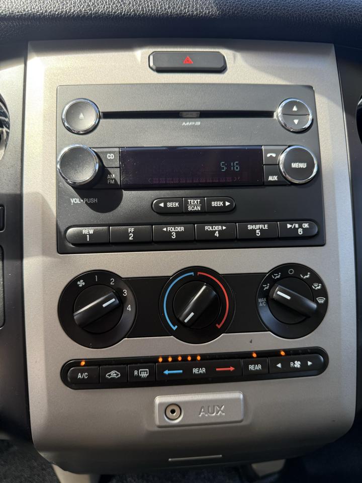 Ford Expedition EL XL 4WD 2016
