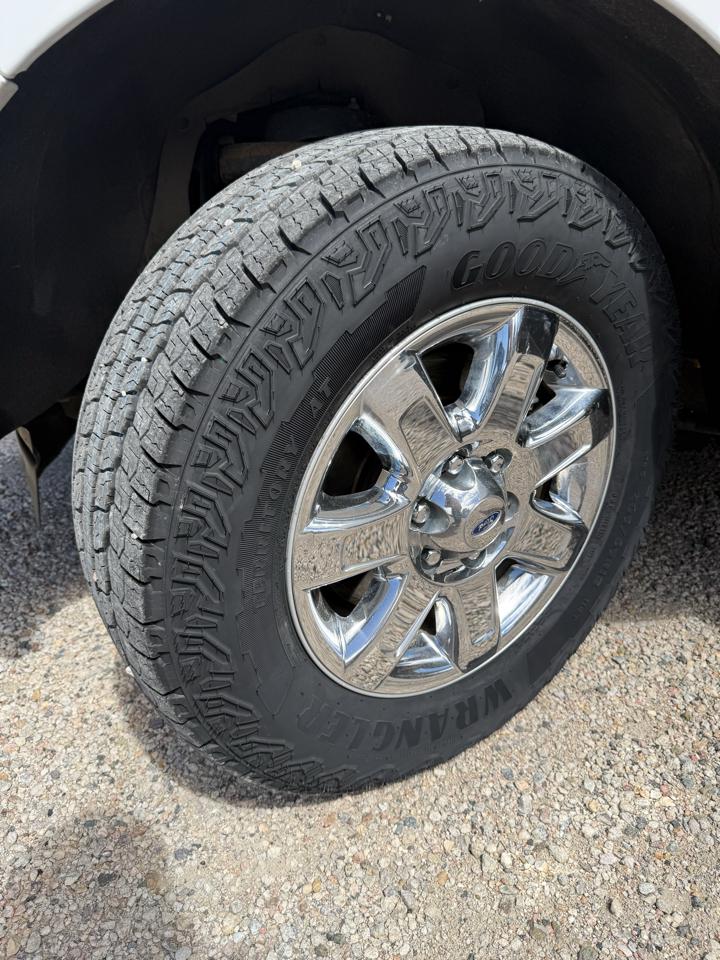 Ford Expedition EL XL 4WD 2016