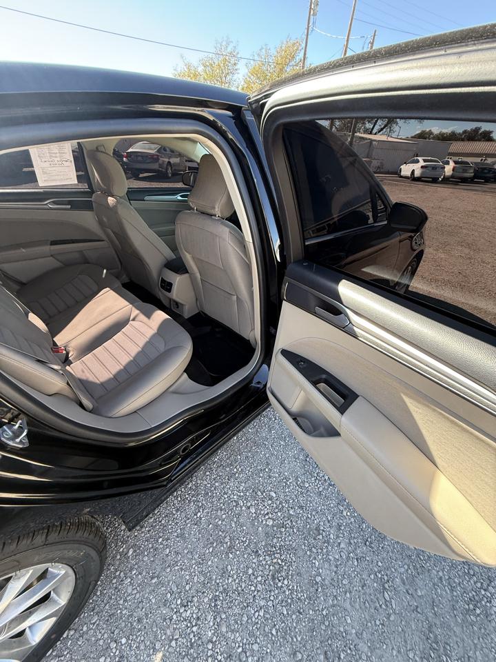 Ford Fusion SE 2019