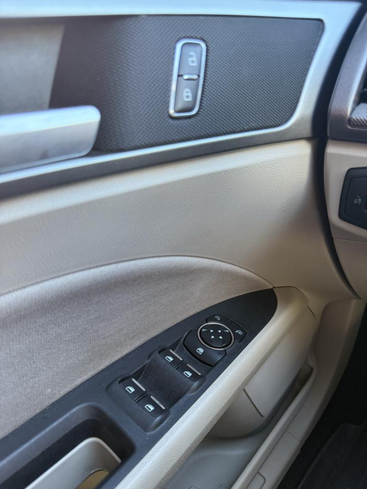 Ford Fusion SE 2019
