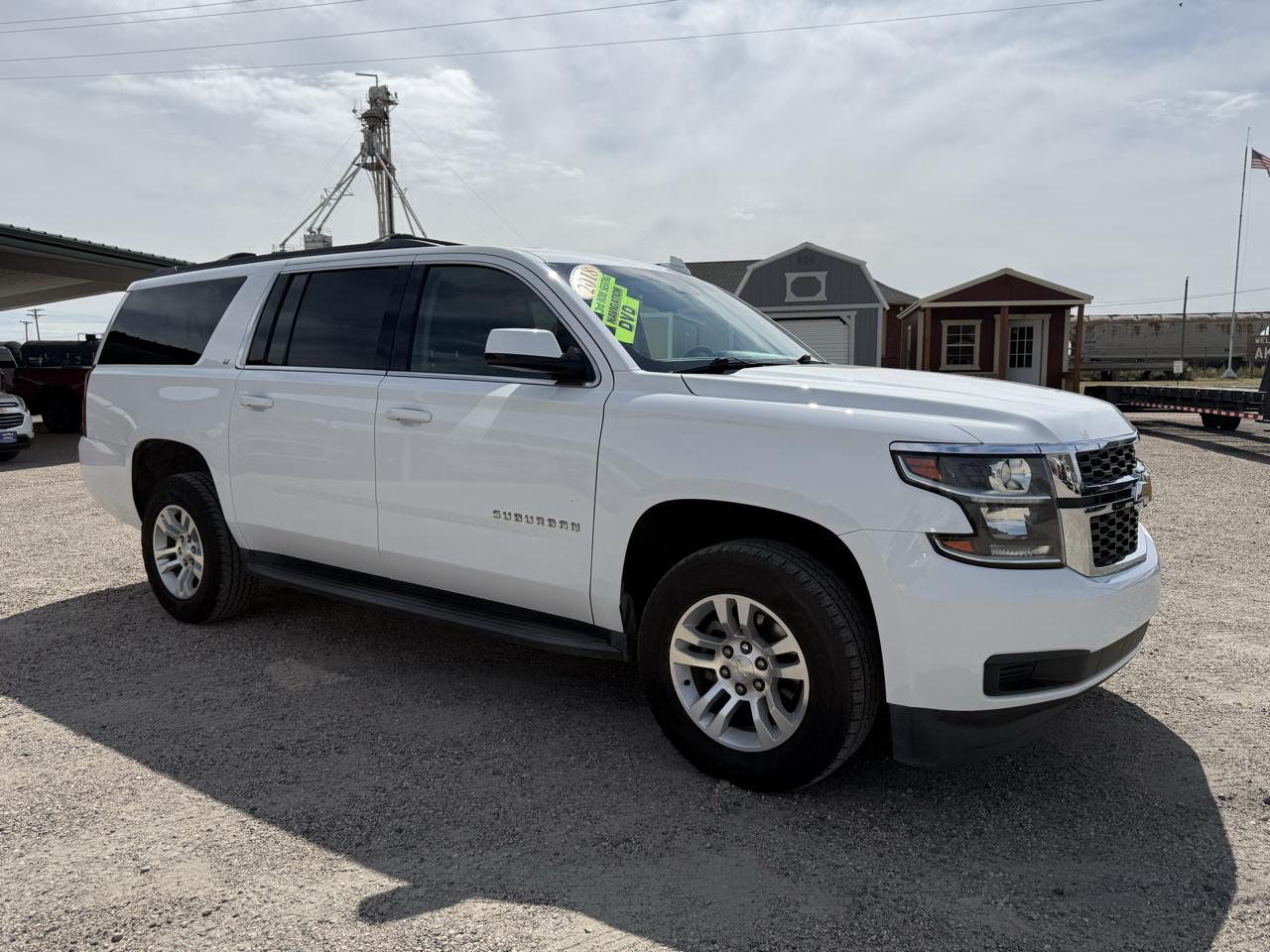 Chevrolet Suburban 4WD 4dr 1500 LT 2018