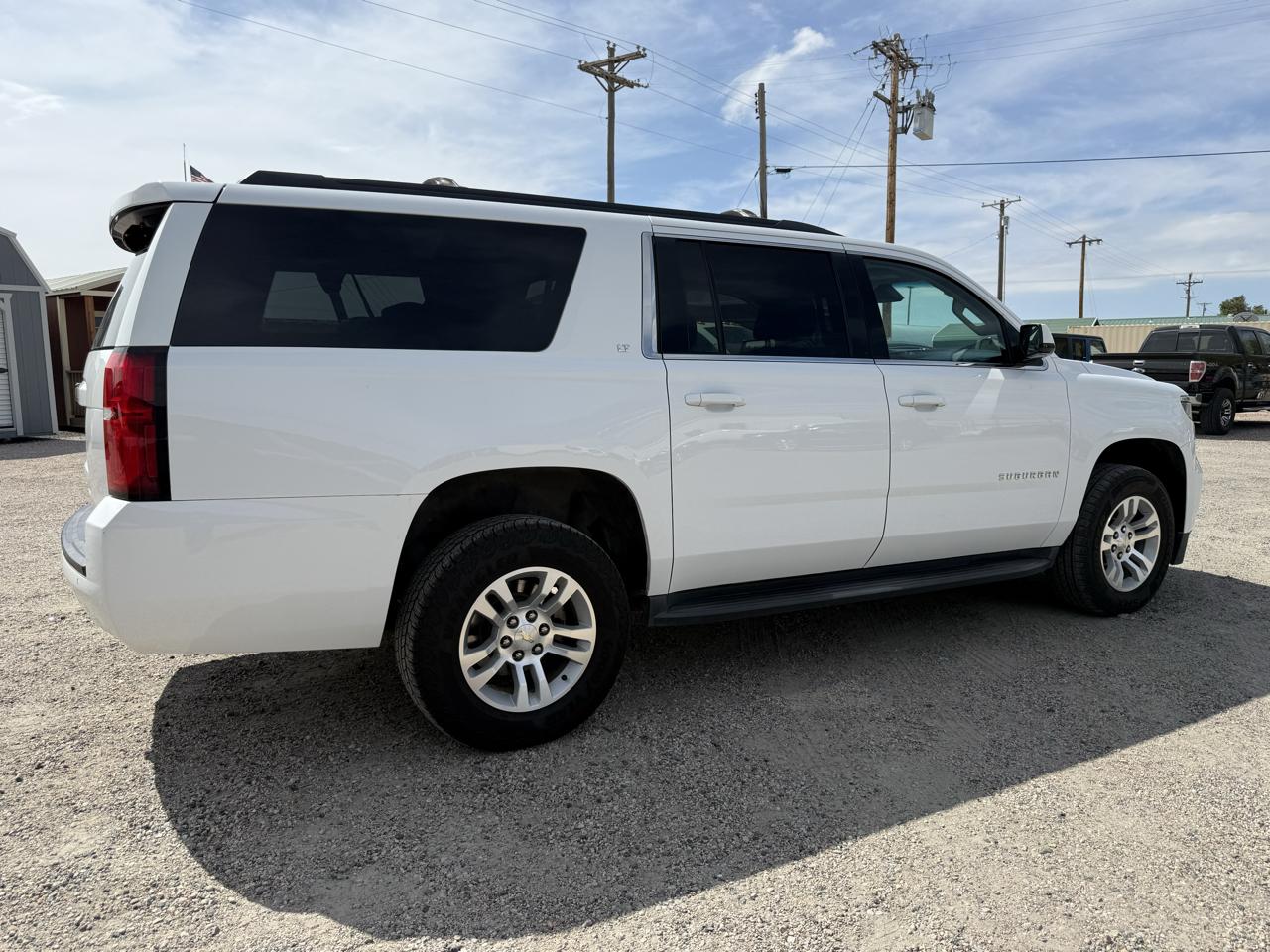 Chevrolet Suburban 4WD 4dr 1500 LT 2018