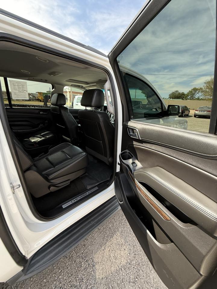 Chevrolet Suburban 4WD 4dr 1500 LT 2018