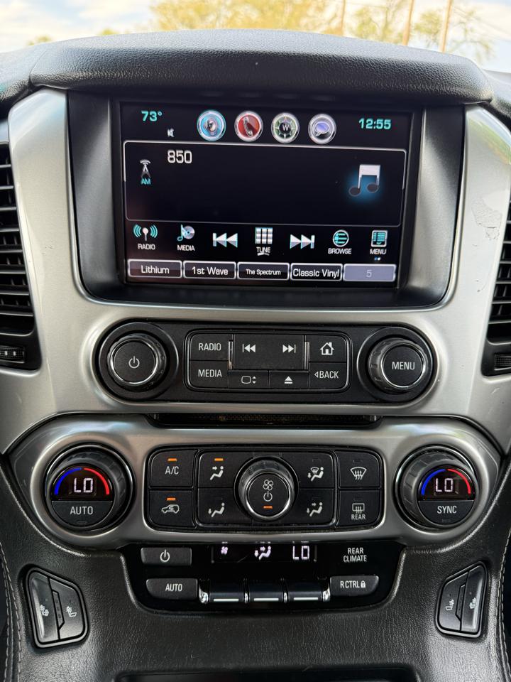 Chevrolet Suburban 4WD 4dr 1500 LT 2018