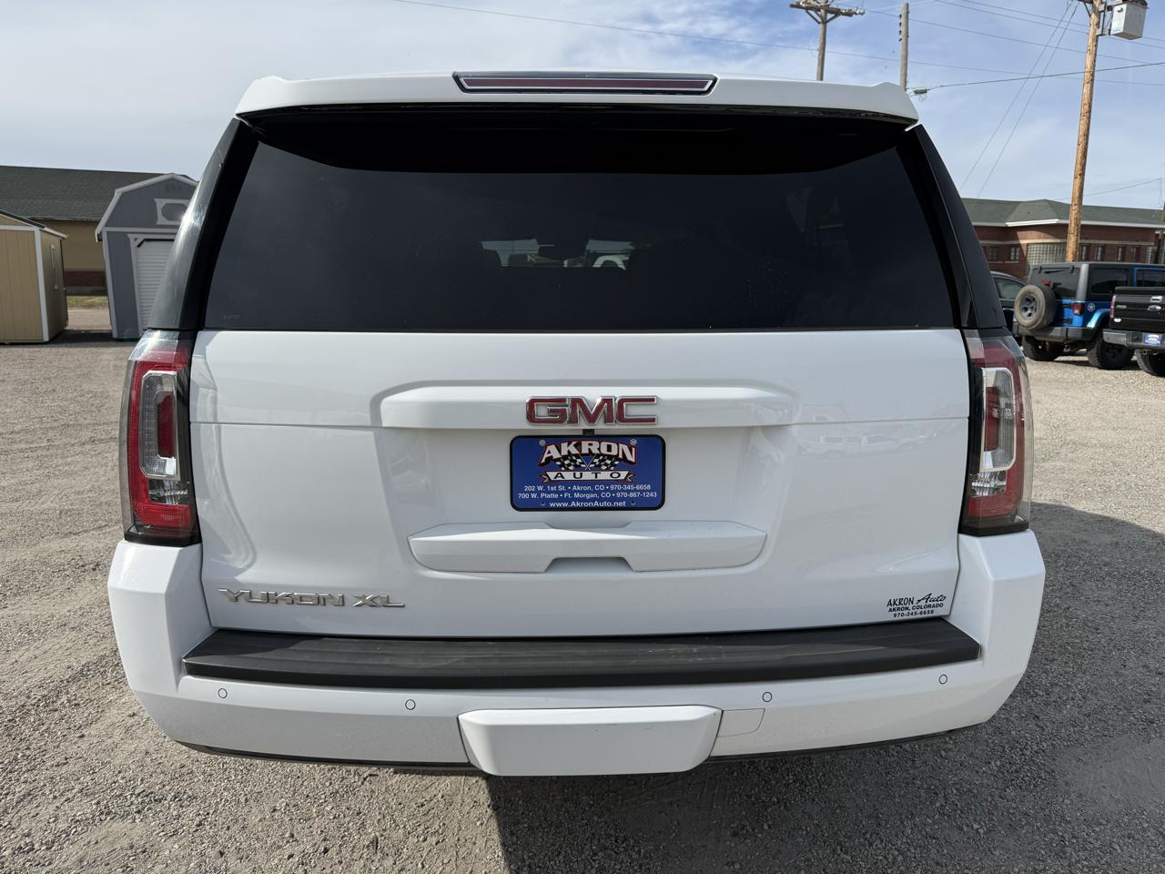 GMC Yukon XL 4WD 4dr SLE 2016