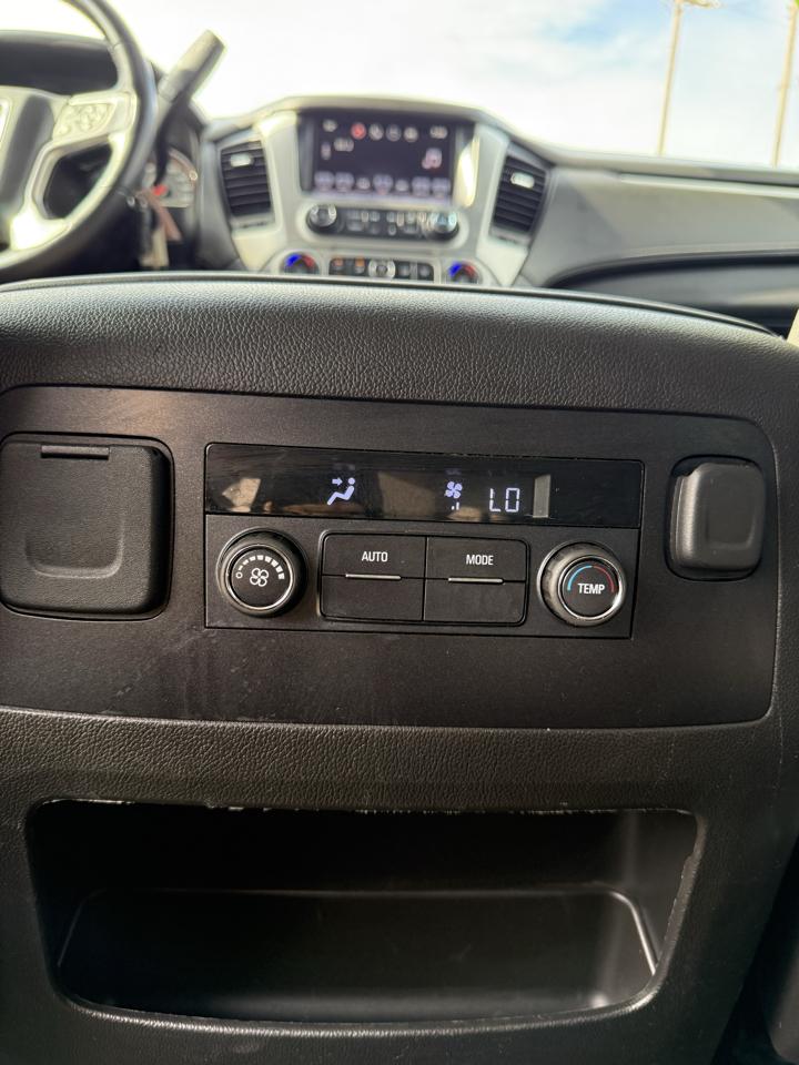 GMC Yukon XL 4WD 4dr SLE 2016