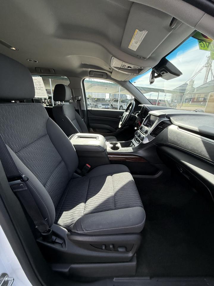 GMC Yukon XL 4WD 4dr SLE 2016