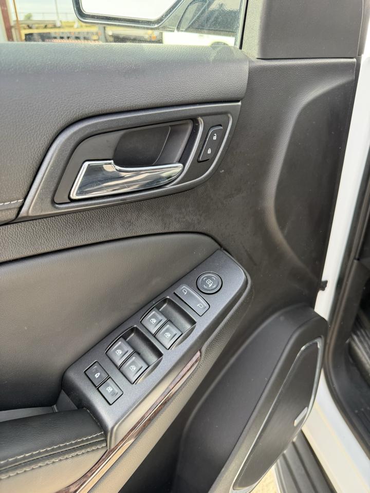 GMC Yukon XL 4WD 4dr SLE 2016