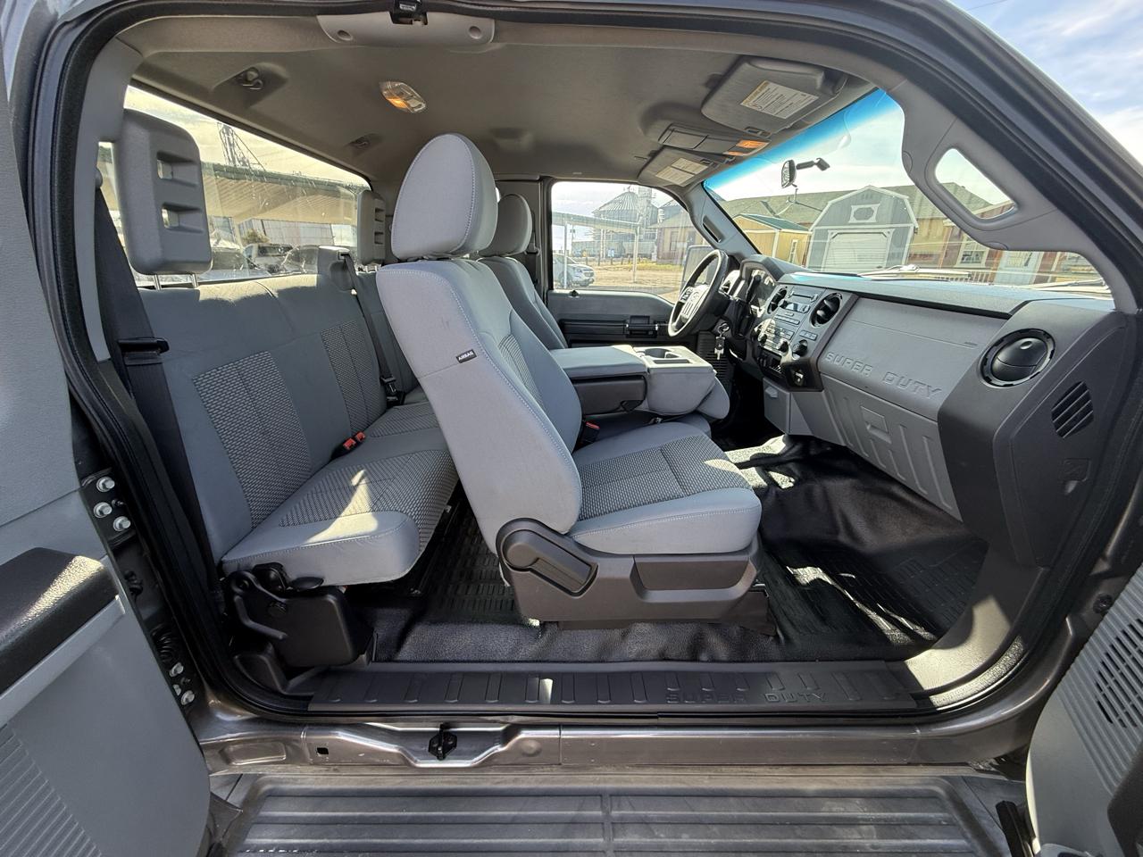 Ford F-250 SD XL SuperCab Long Bed 4WD 2014