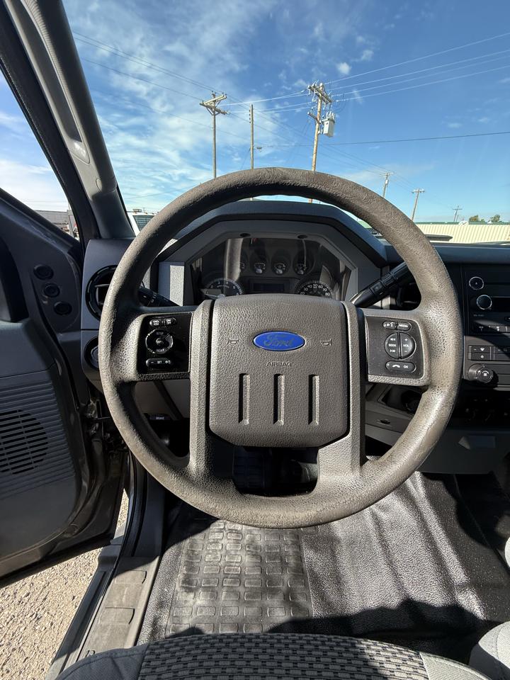 Ford F-250 SD XL SuperCab Long Bed 4WD 2014