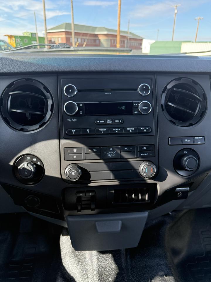 Ford F-250 SD XL SuperCab Long Bed 4WD 2014