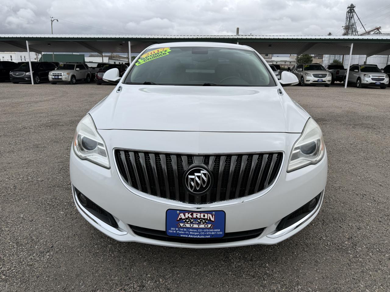 Buick Regal 4dr Sdn Sport Touring FWD 2017