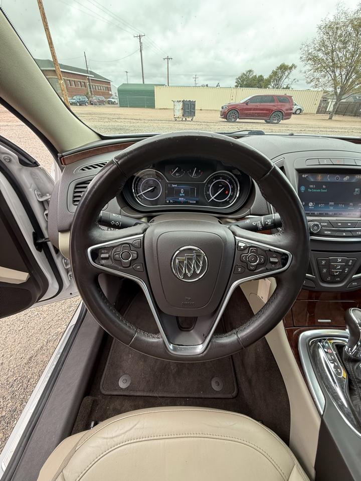 Buick Regal 4dr Sdn Sport Touring FWD 2017
