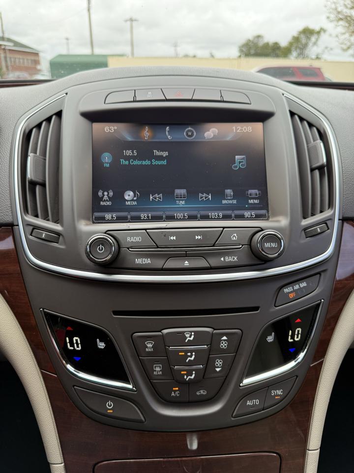 Buick Regal 4dr Sdn Sport Touring FWD 2017