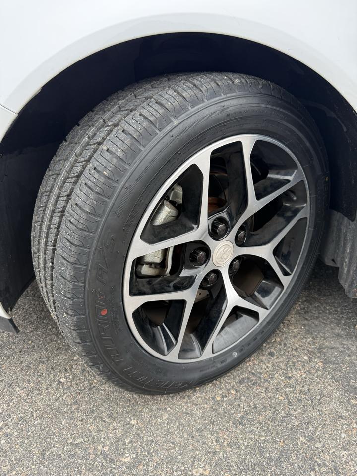 Buick Regal 4dr Sdn Sport Touring FWD 2017