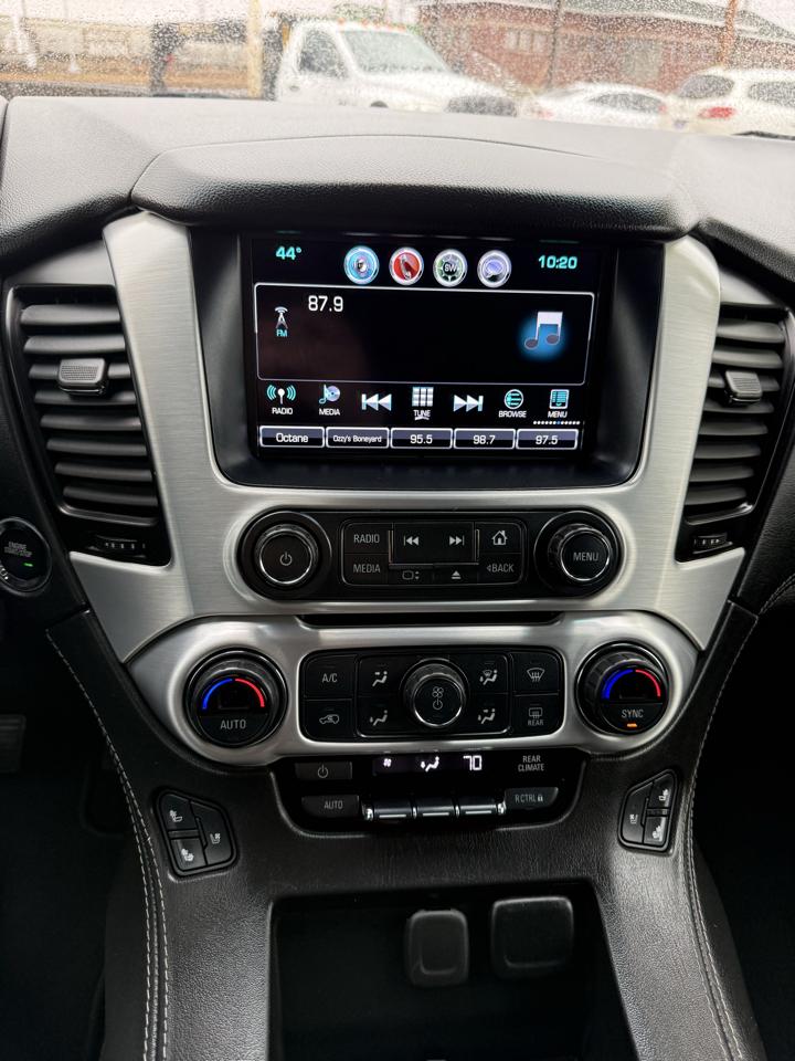 GMC Yukon XL 4WD 4dr SLT 2017