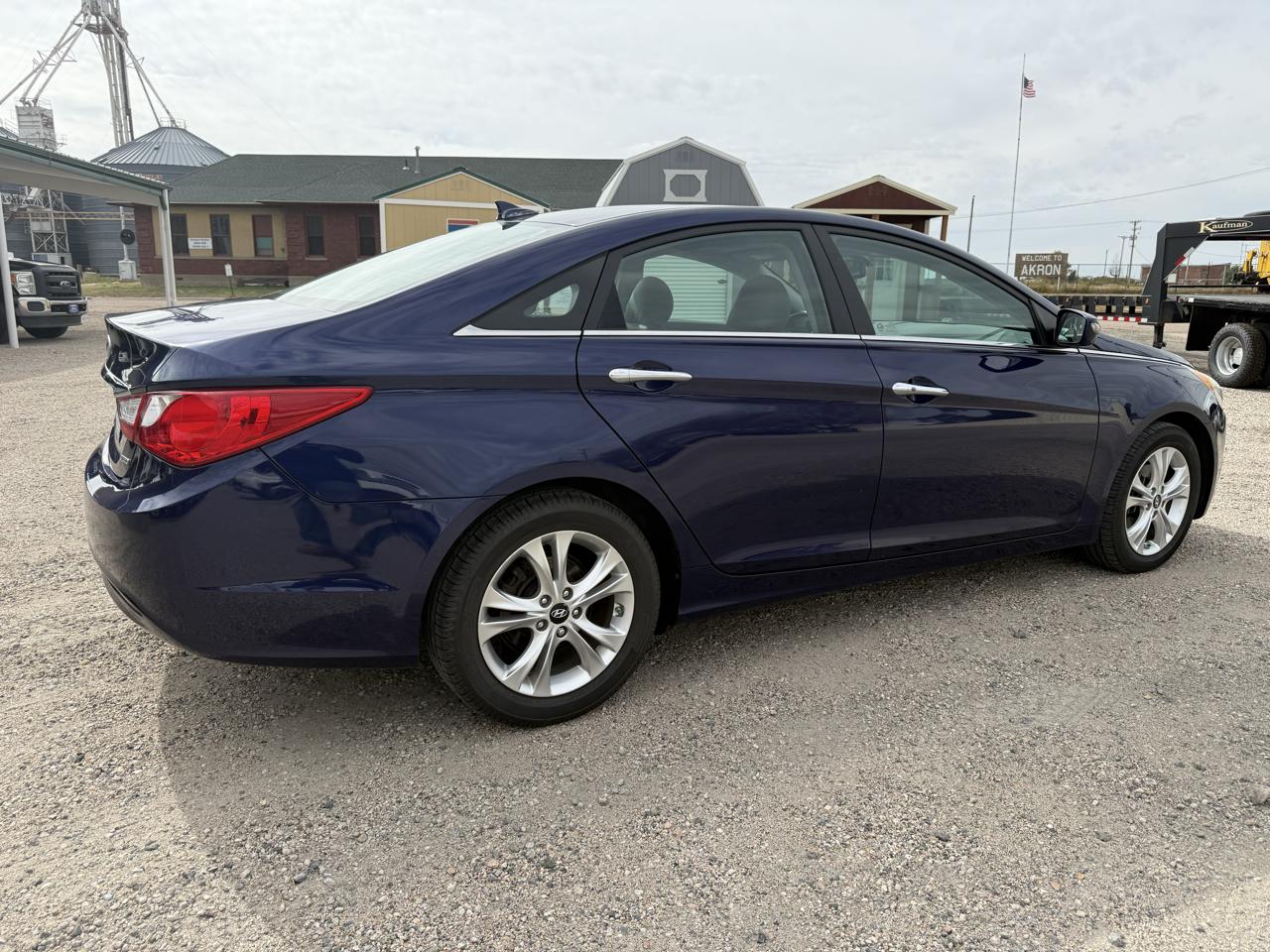 Hyundai Sonata 4dr Sdn 2.4L Auto Limited 2013