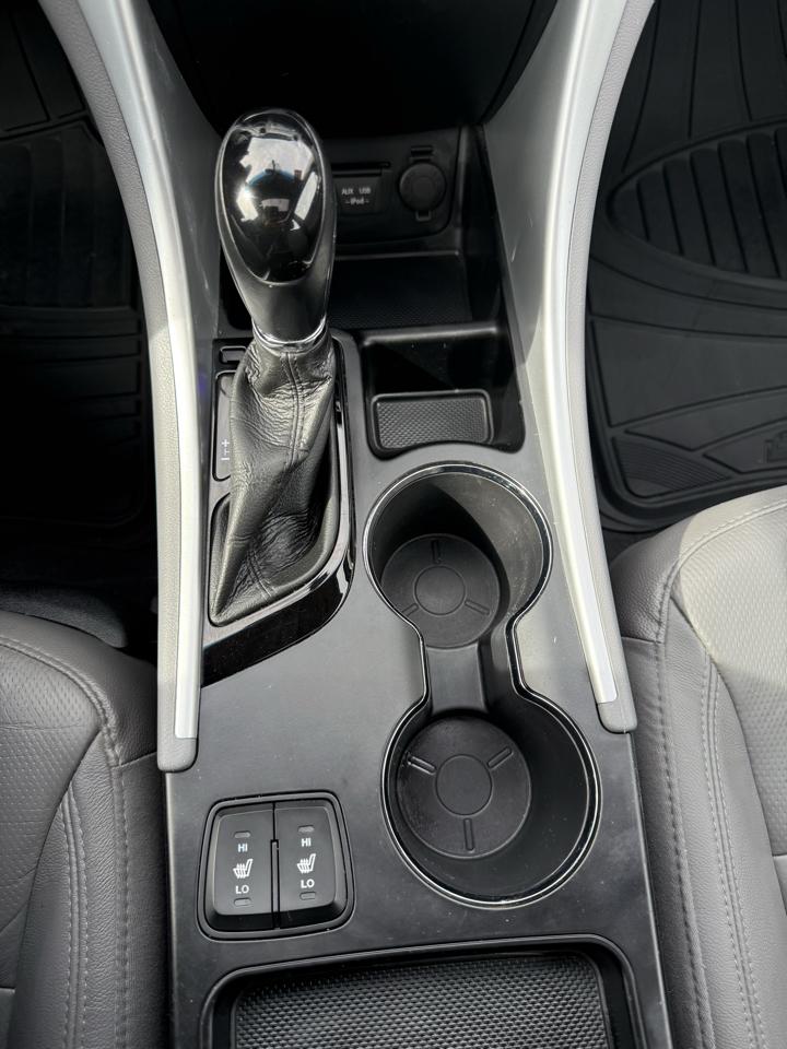 Hyundai Sonata 4dr Sdn 2.4L Auto Limited 2013