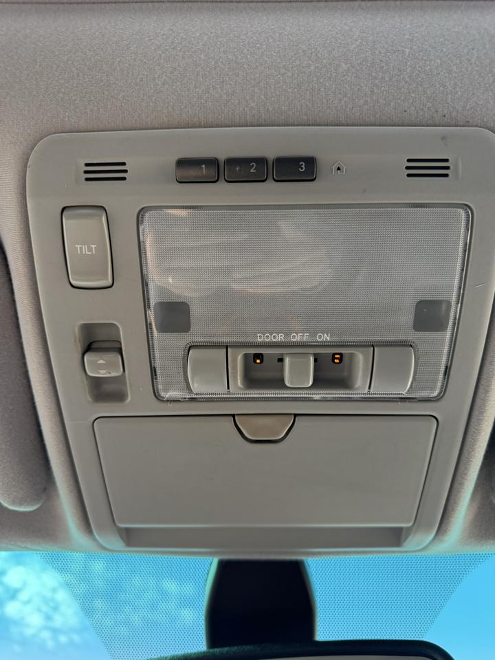 Lexus RX 330 4dr SUV AWD 2005