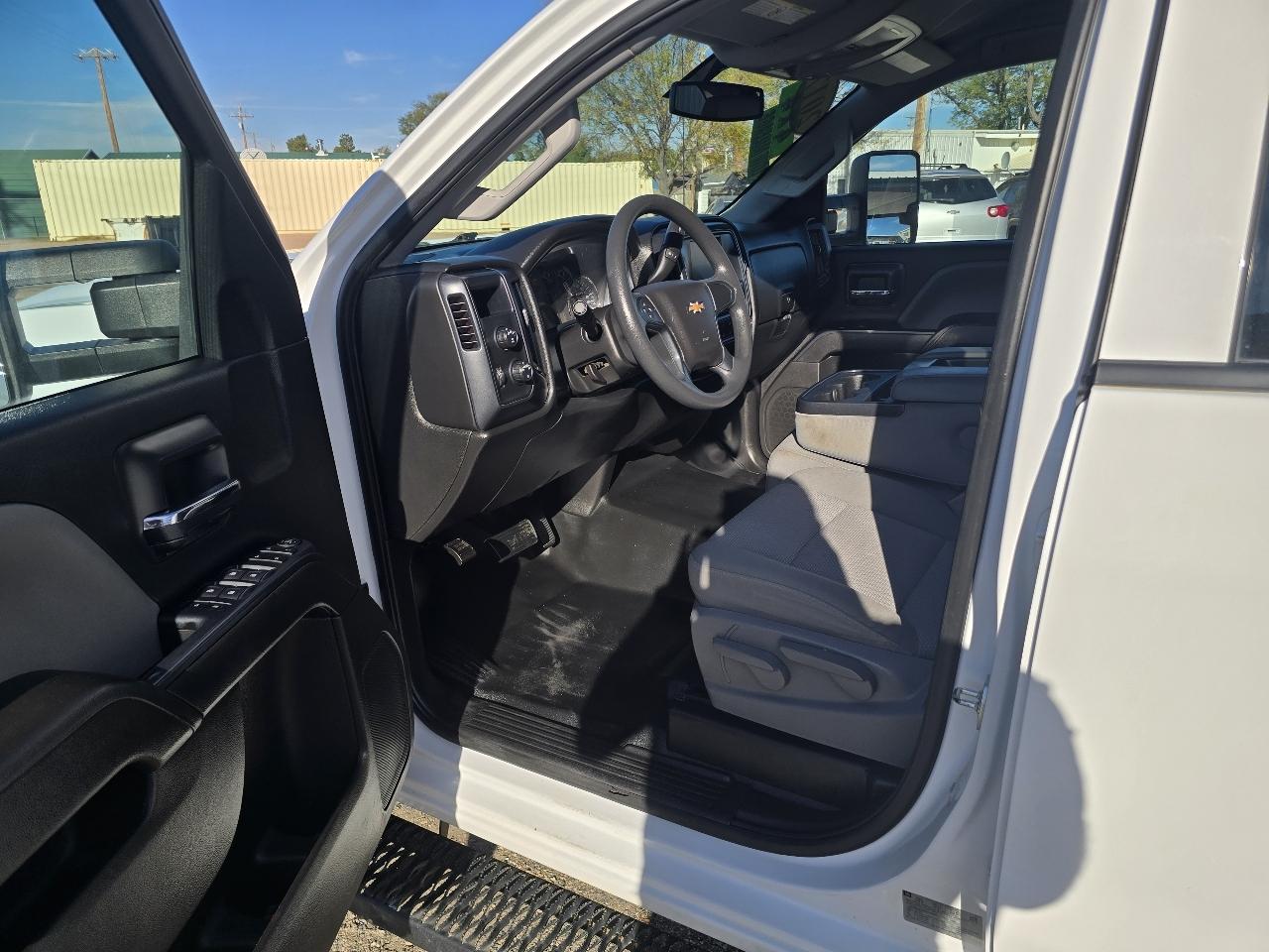 Chevrolet Silverado 2500HD Work Truck Double Cab Short Box 4WD 2017