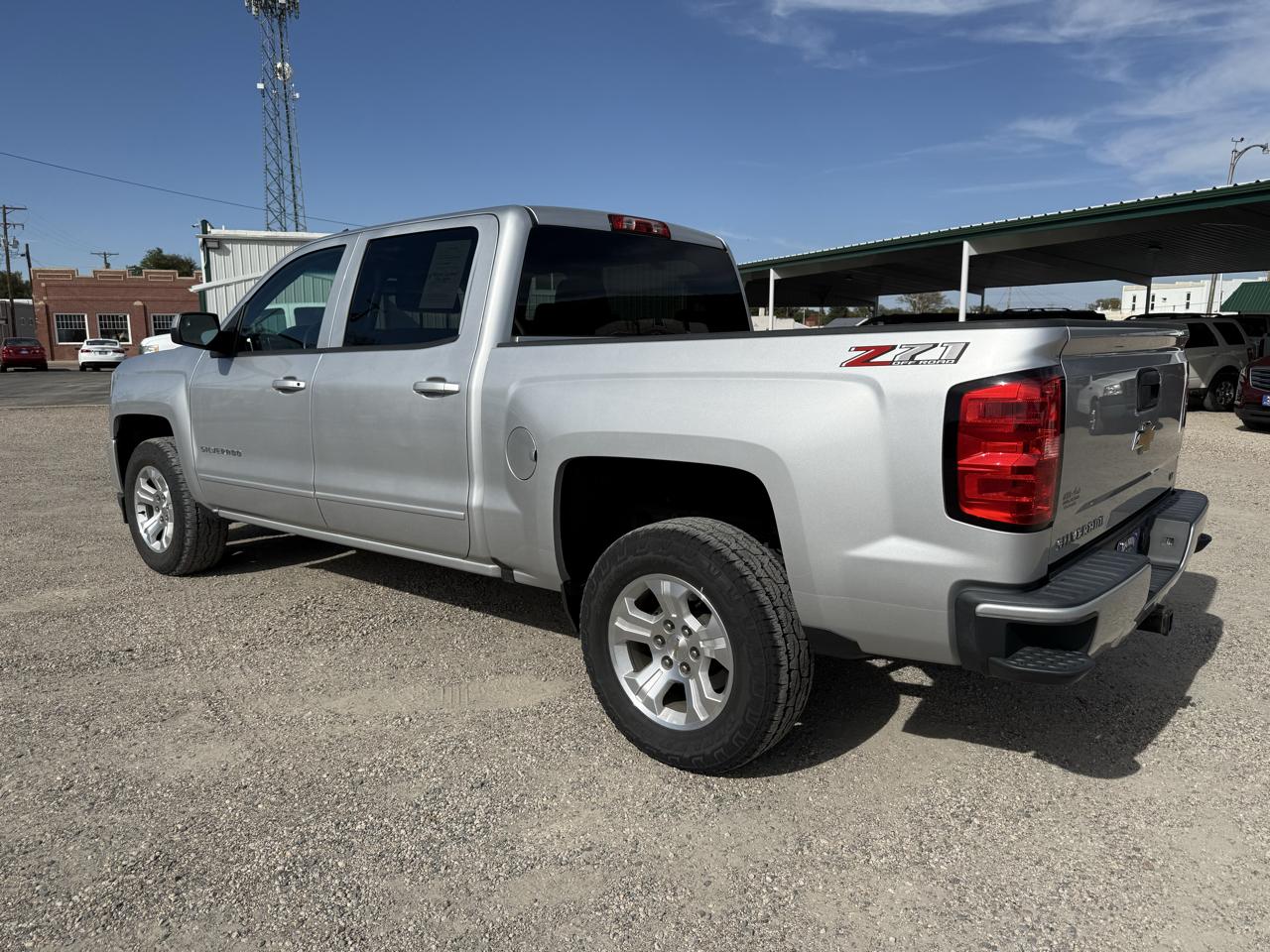 Chevrolet Silverado 1500 4WD Crew Cab 143.5" LT w/2LT 2018