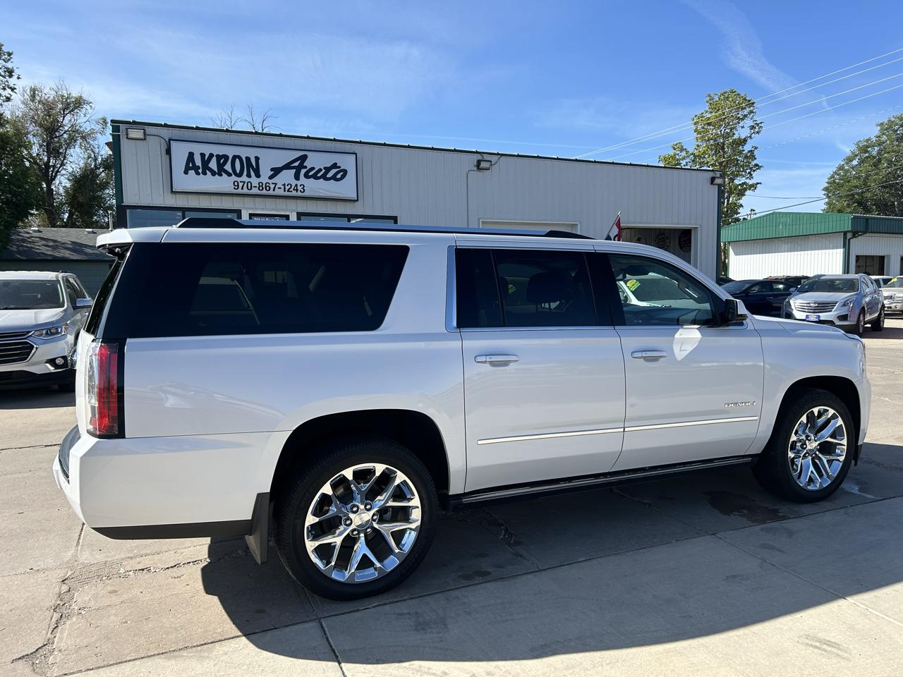 GMC Yukon XL Denali 4WD 2019