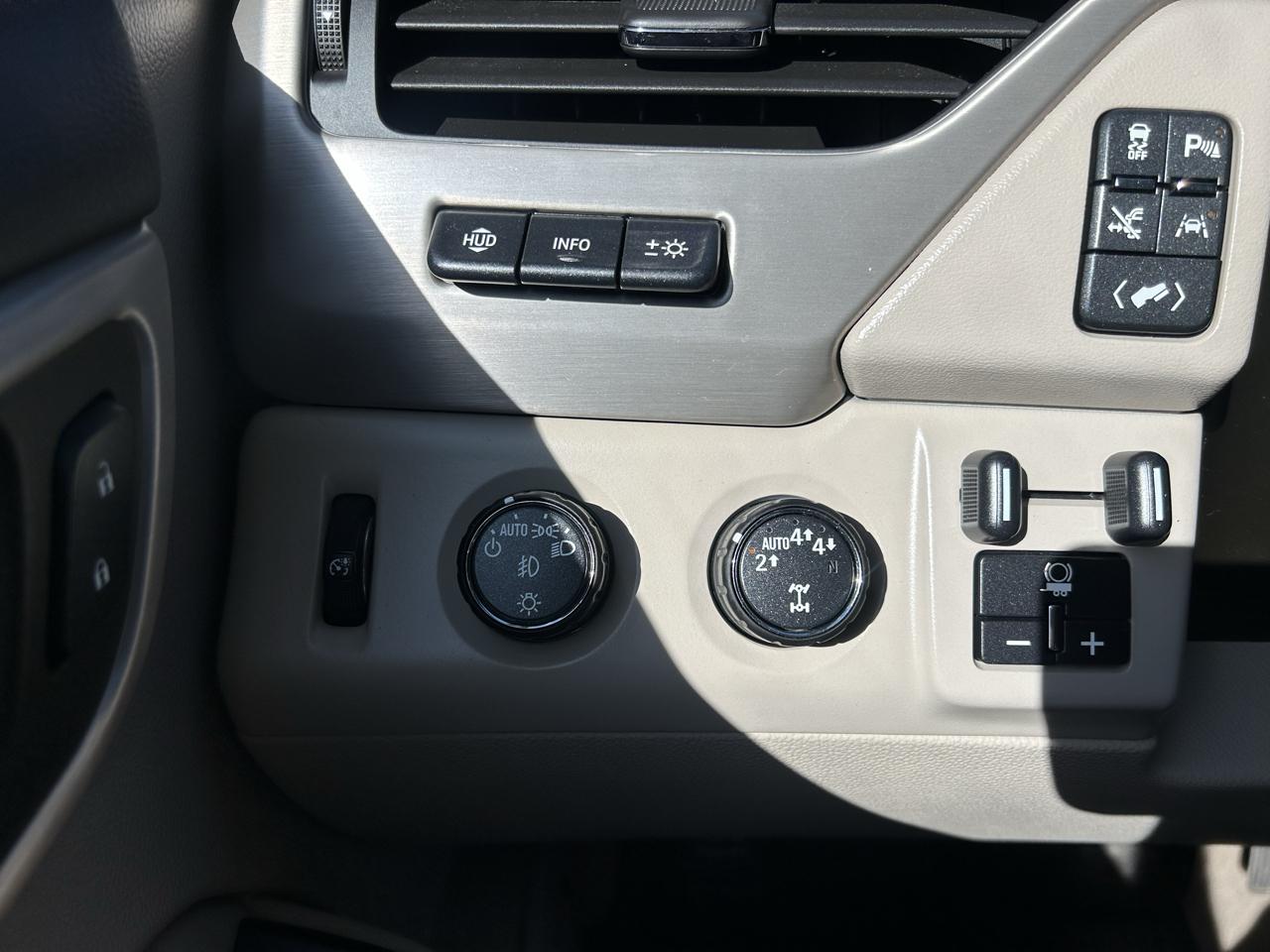 GMC Yukon XL Denali 4WD 2019