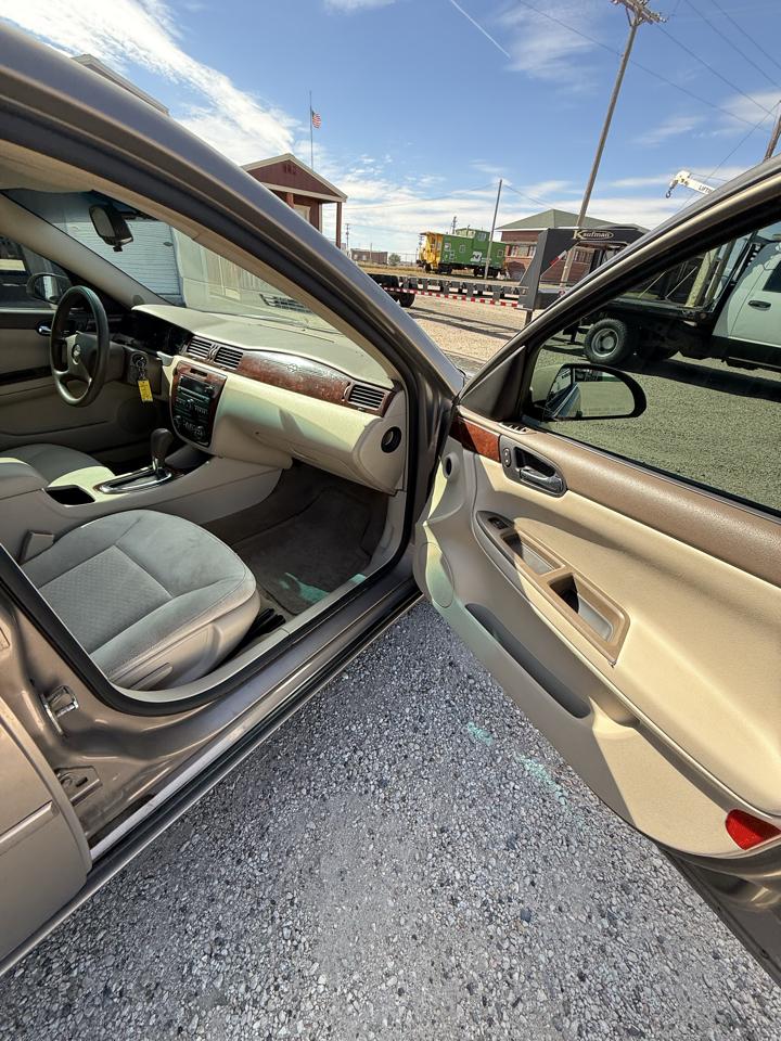 Chevrolet Impala 4dr Sdn 3.5L LT 2007