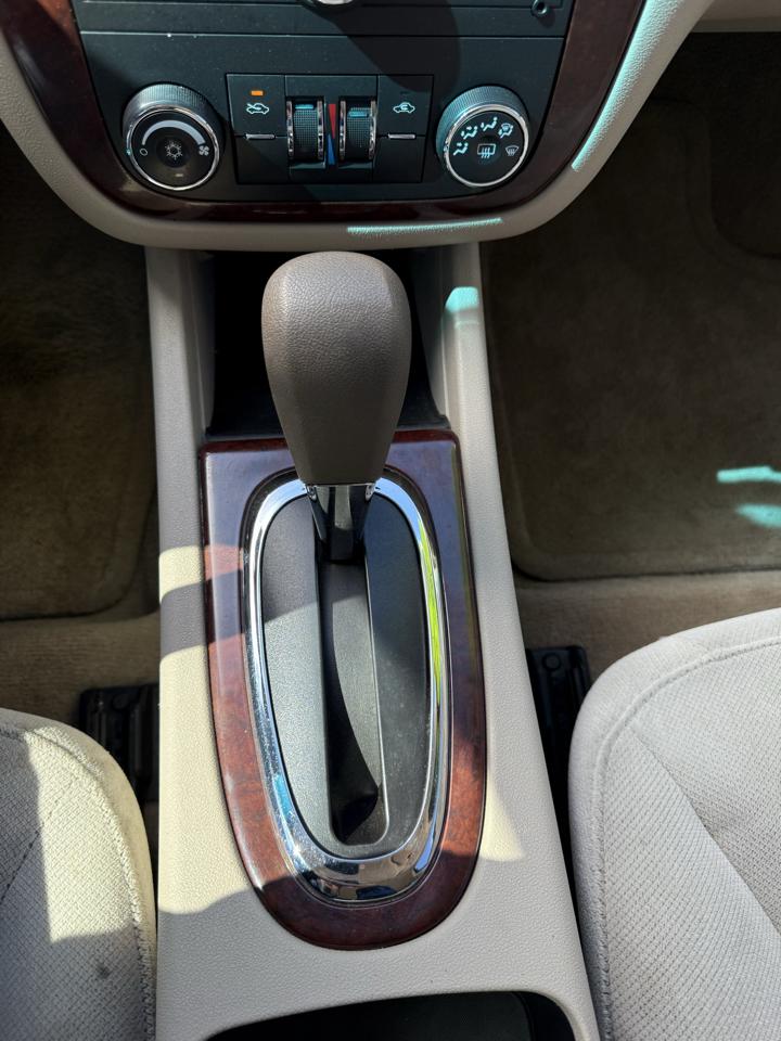 Chevrolet Impala 4dr Sdn 3.5L LT 2007