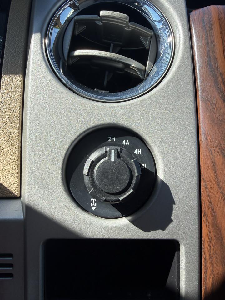 Ford F-150 4WD SuperCab 145" XL 2012