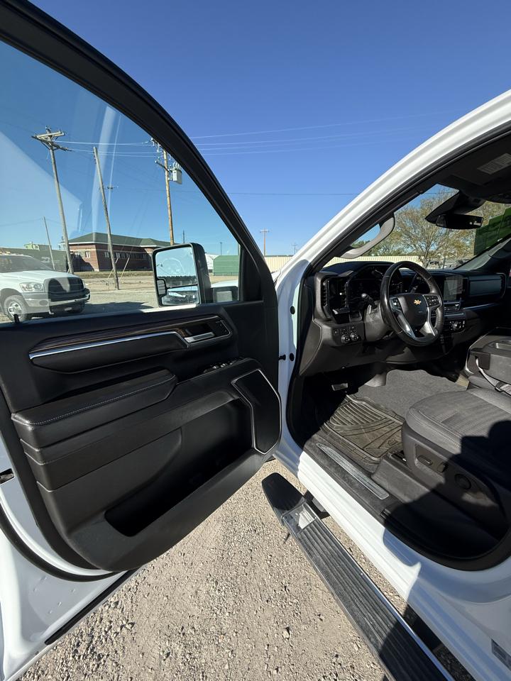 Chevrolet Silverado 2500HD LT Crew Cab Long Bed 4WD 2024