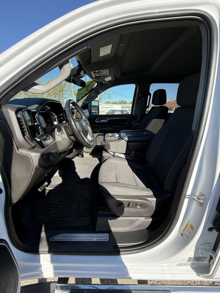 Chevrolet Silverado 2500HD LT Crew Cab Long Bed 4WD 2024