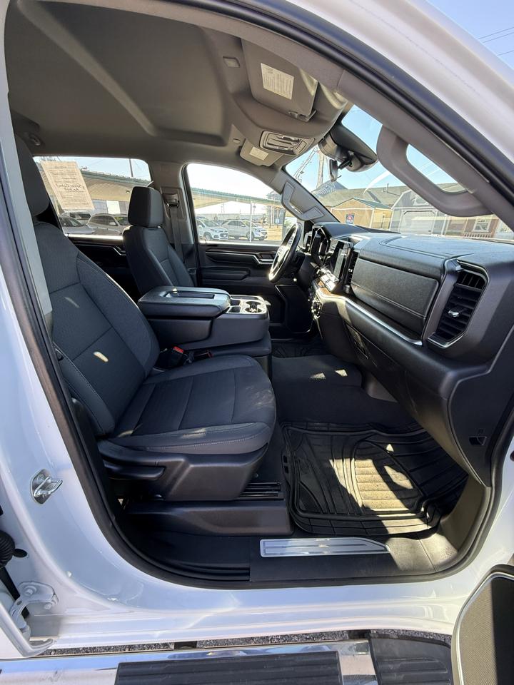 Chevrolet Silverado 2500HD LT Crew Cab Long Bed 4WD 2024