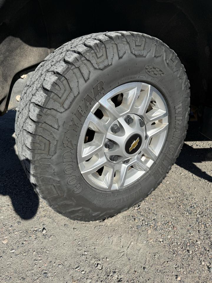 Chevrolet Silverado 2500HD LT Crew Cab Long Bed 4WD 2024