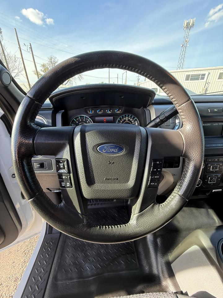 Ford F-150 4WD SuperCab 145" XL 2013