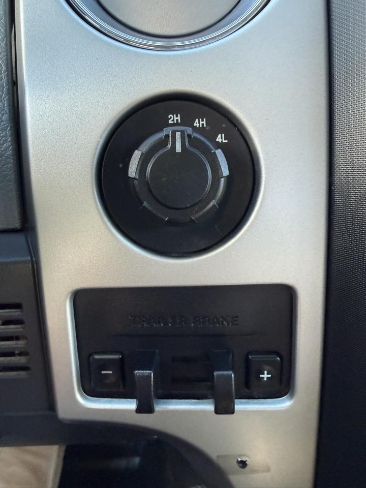 Ford F-150 4WD SuperCab 145" XL 2013