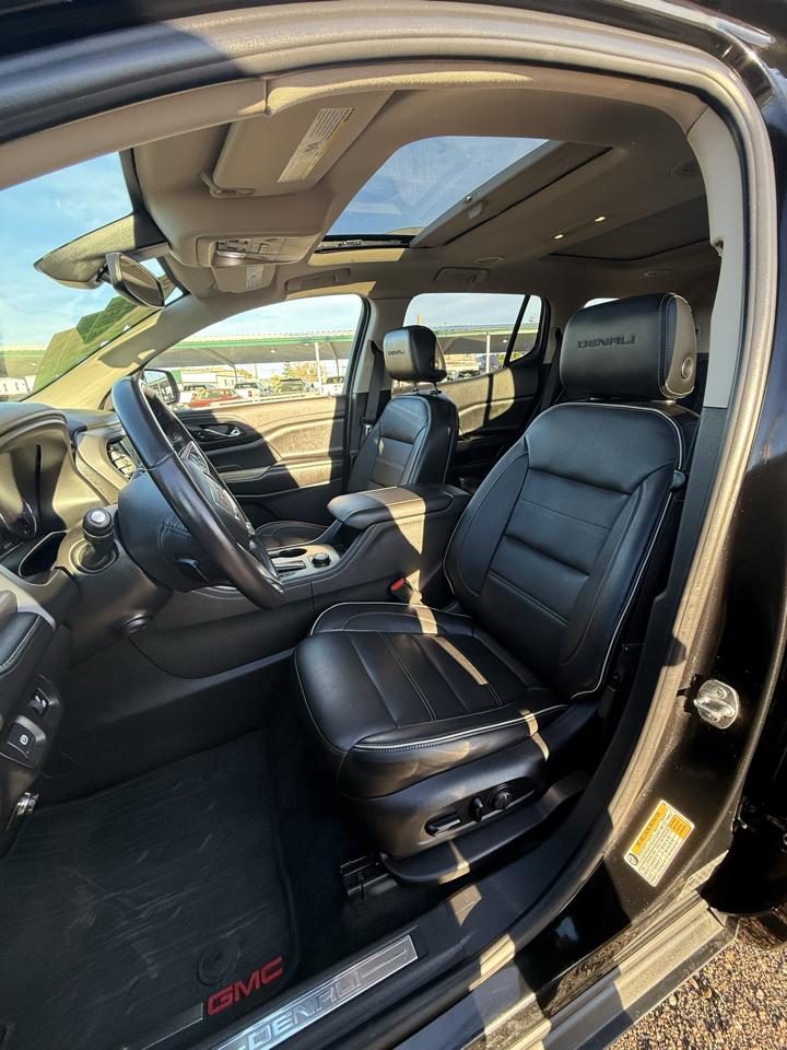GMC Acadia AWD 4dr Denali 2019