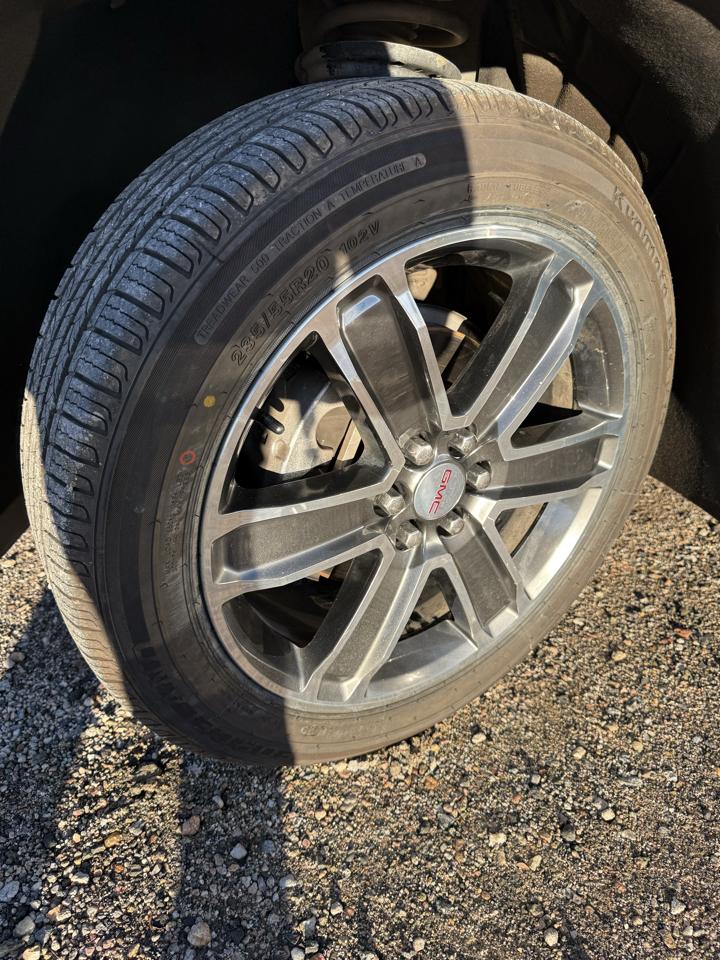 GMC Acadia AWD 4dr Denali 2019