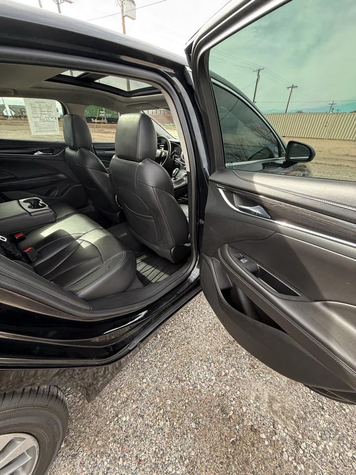 Buick LaCrosse 4dr Sdn Essence FWD 2017
