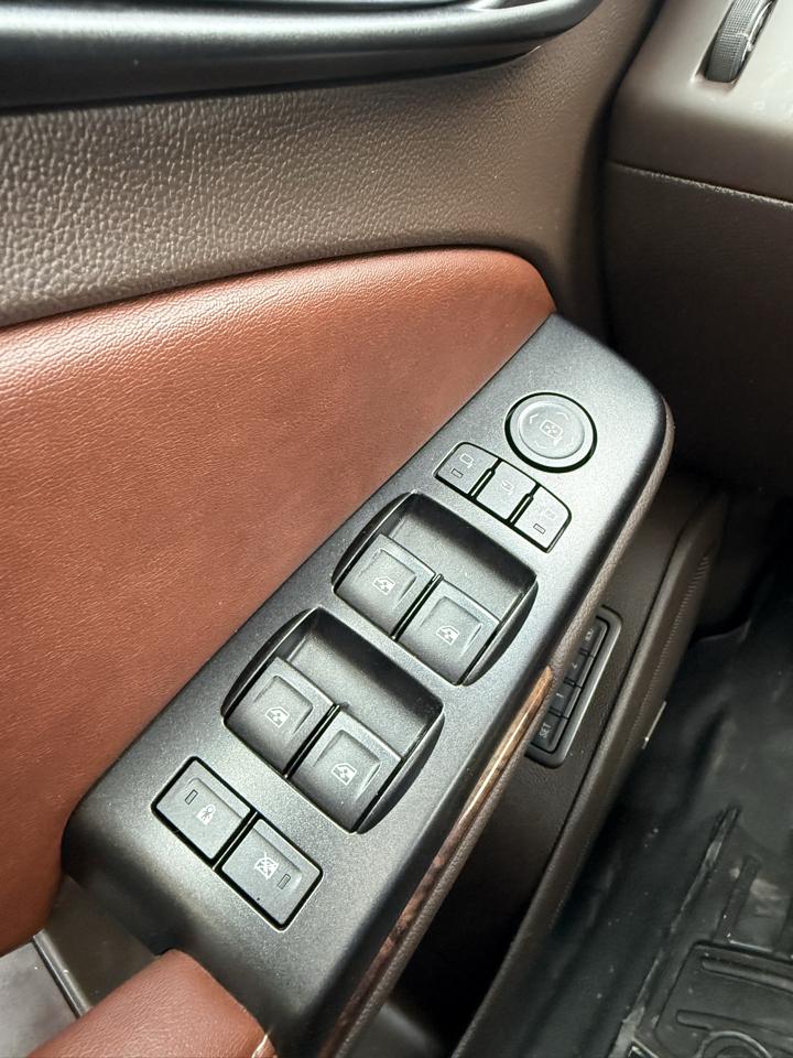 Chevrolet Suburban 4WD 4dr 1500 LTZ 2016