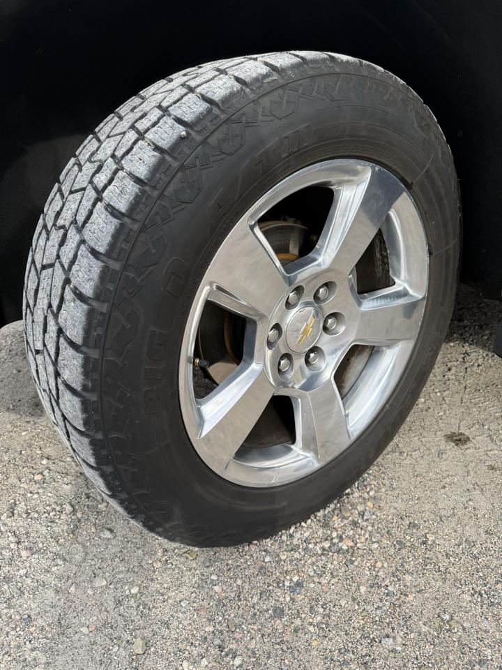 Chevrolet Suburban 4WD 4dr 1500 LTZ 2016