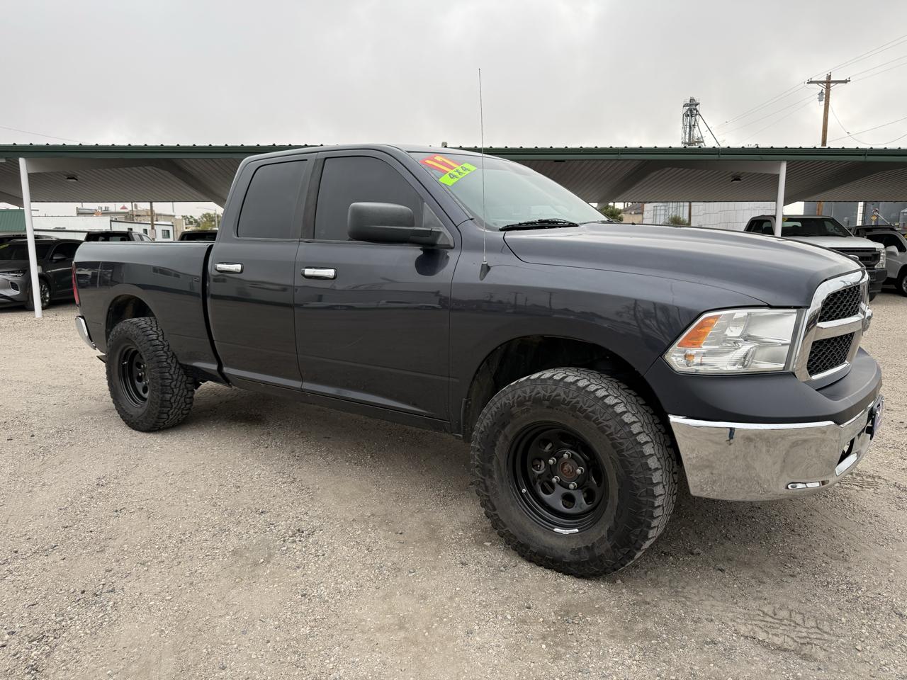 RAM 1500 SLT 4x4 Quad Cab 6'4" Box 2017