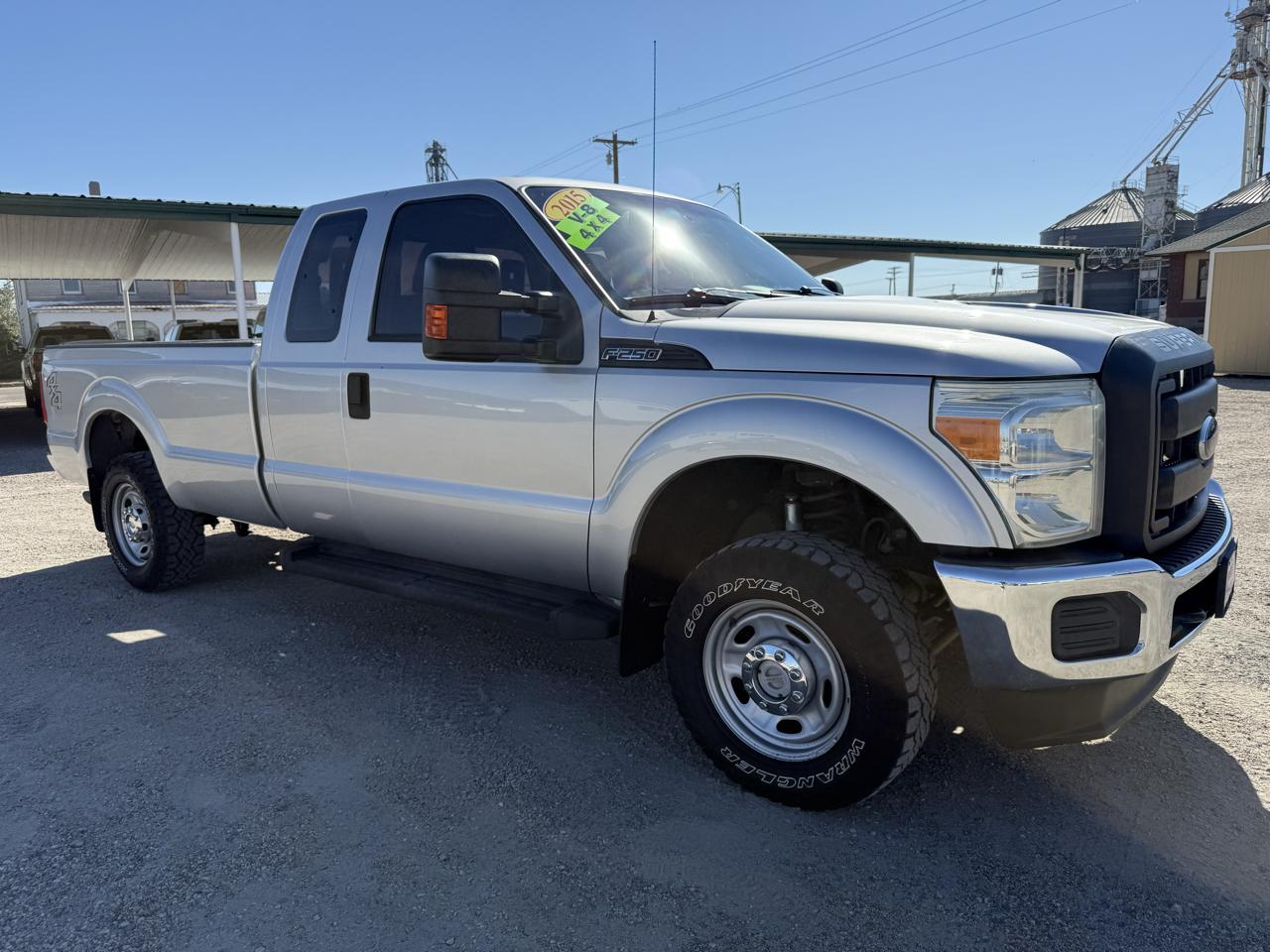 Ford Super Duty F-250 Supercab 158" XL 4WD 2015