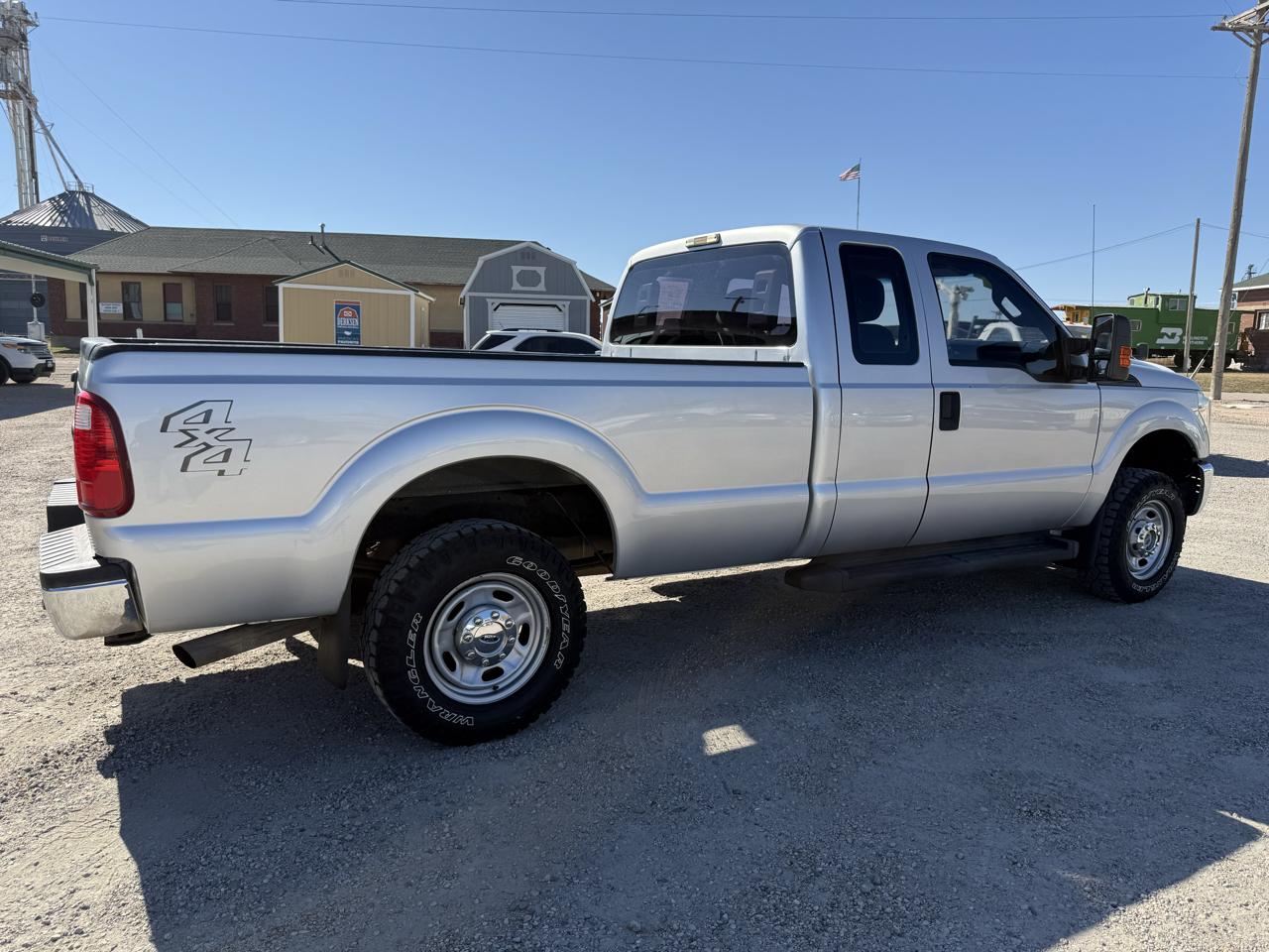 Ford Super Duty F-250 Supercab 158" XL 4WD 2015