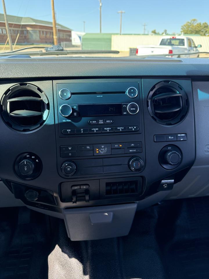 Ford Super Duty F-250 Supercab 158" XL 4WD 2015