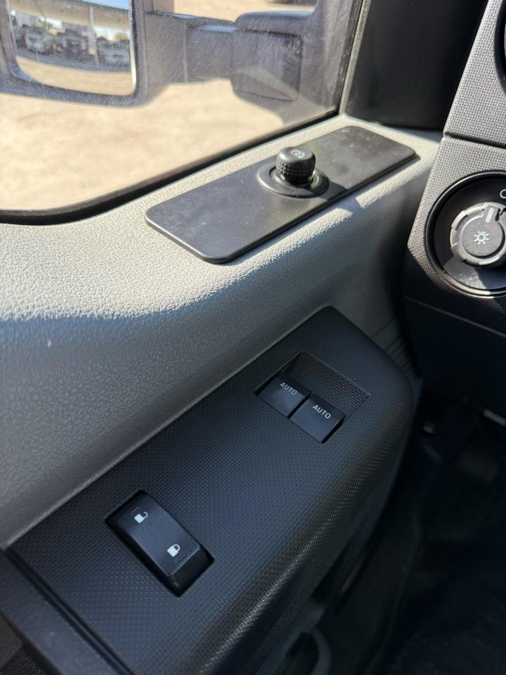 Ford Super Duty F-250 Supercab 158" XL 4WD 2015