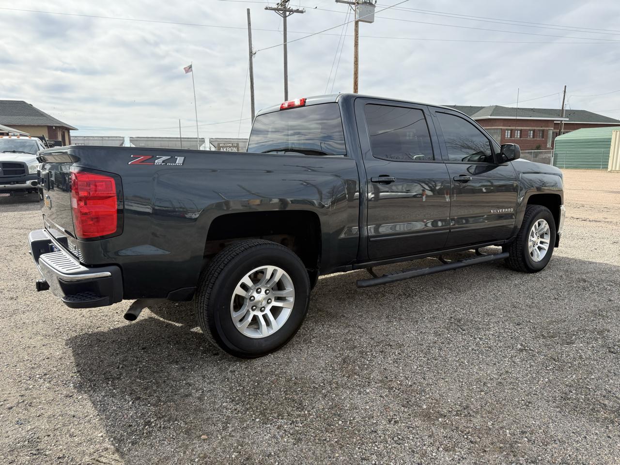 Chevrolet Silverado 1500 4WD Crew Cab 143.5" LT w/1LT 2018