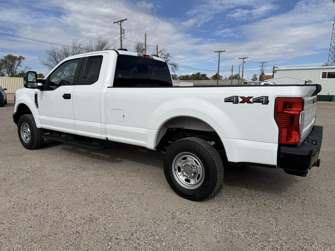 Ford F-250 SD XL SuperCab Long Bed 4WD 2022