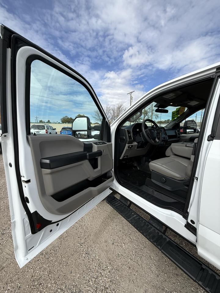 Ford F-250 SD XL SuperCab Long Bed 4WD 2022