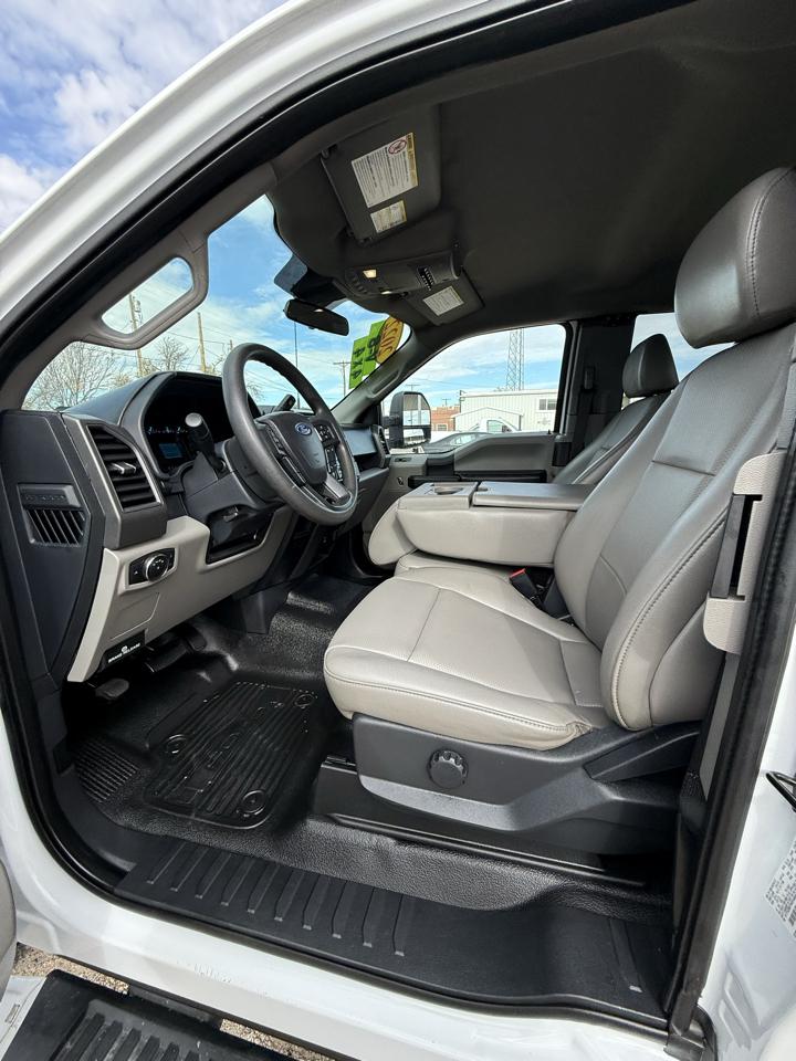 Ford F-250 SD XL SuperCab Long Bed 4WD 2022